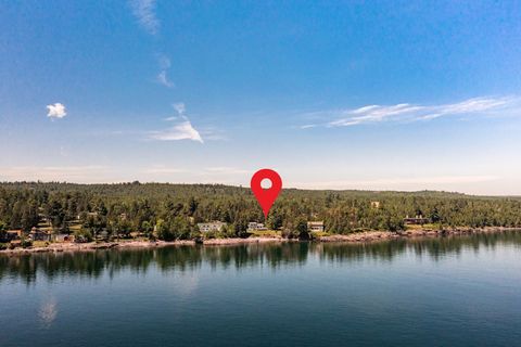 Private setting on Lake Superior. Cabin is only 70 feet from the lake.