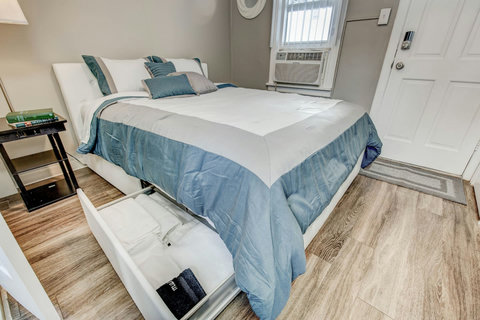 Storage drawers - towels and washcloths