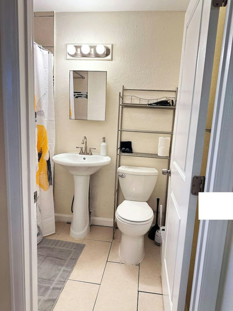 Fully stocked bathroom
