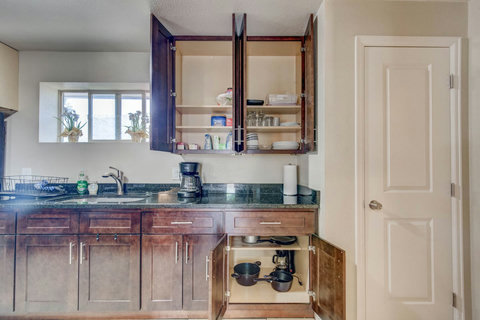Glassware, bowls, plates, pots and pans