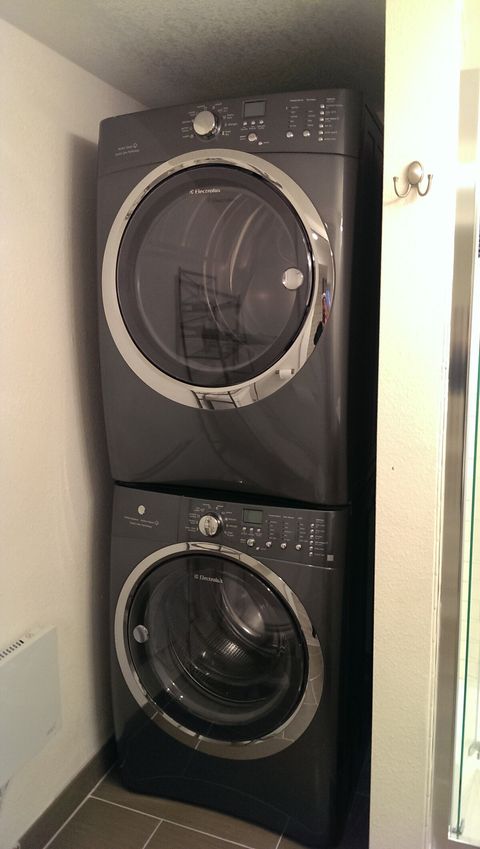 Full-sized Front loading Washer & Dryer