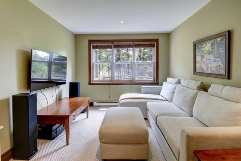 2nd living room downstairs with flat screen TV + Sofa bed