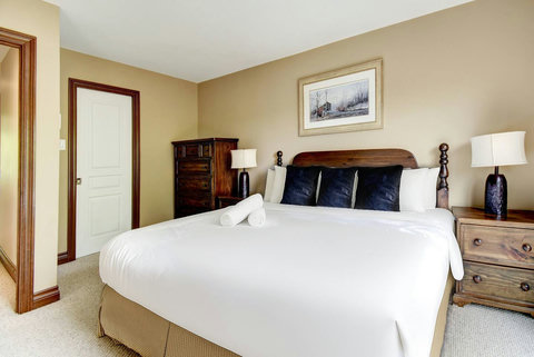 Master bedroom with private Balcony and golf course view