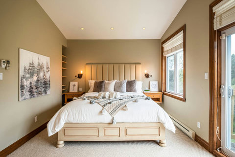 Master Bedroom with King Size bed and balcony