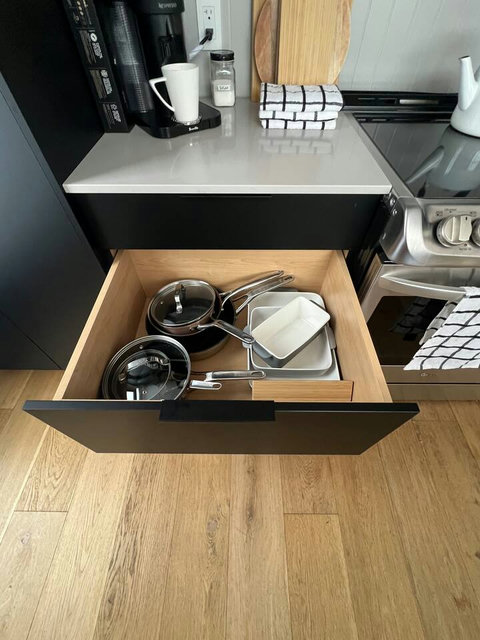 From stovetop to oven, everything you need for cooking is right here.