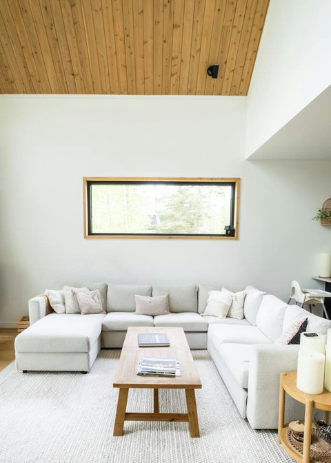 Expansive area for your entire group. Taken 05/2025.