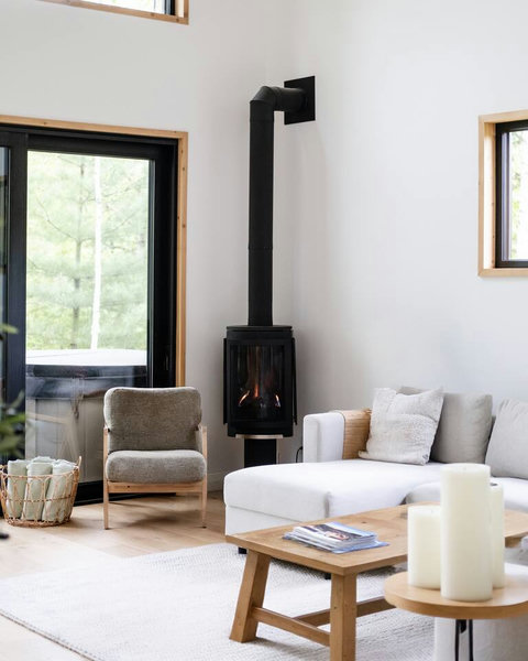 Propane fireplace with remote.