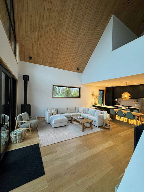 Open air space. Taken 05/2025.