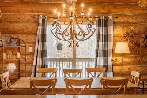 Main floor: Dining room