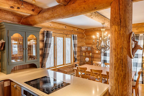 Main floor: Dining room & Kitchen view