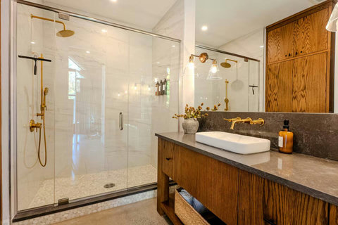 Bathroom # 2 - Master bedroom.