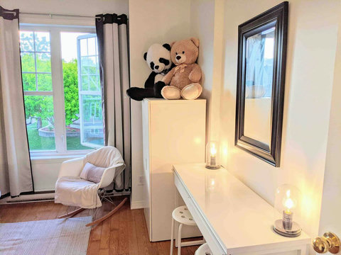 Bedroom with bunk beds, view on Office desk