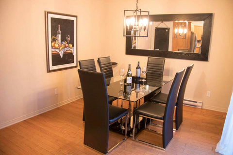 Dining Room (6 seats) & Small Wine cellar
