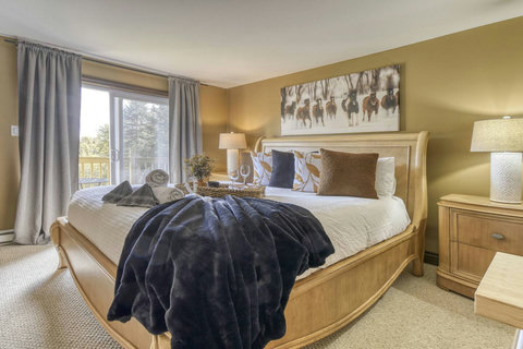 Master Bedroom, King Size Bed, Balcony view & small Walk-in Closet