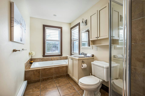 Full Bathroom with Jacuzzi Bathtub & Shower, 2nd floor