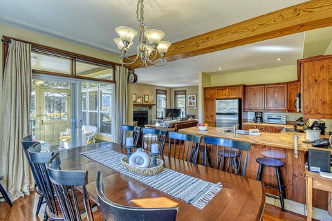 Dinning table for 8 people