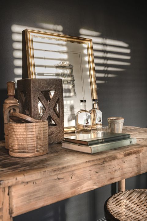 Decoration