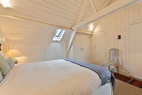Top bedroom with comfortable bed and high quality linen