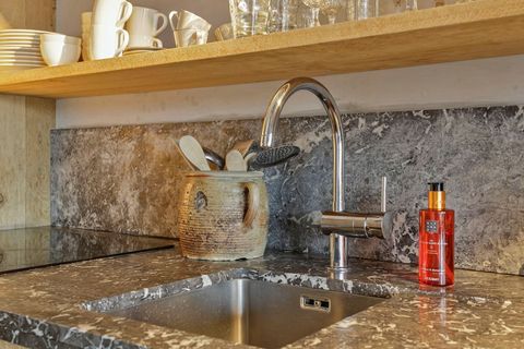 Detail kitchen