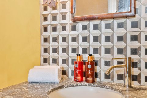 Details bathroom