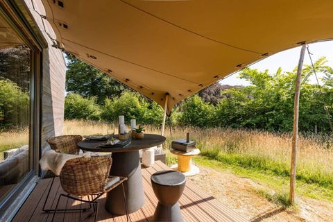 Ben je op zoek naar een manier om te ontsnappen aan de drukte van het dagelijkse leven? Dan zijn de tiny houses in de buurt van Brugge perfect voor jou!