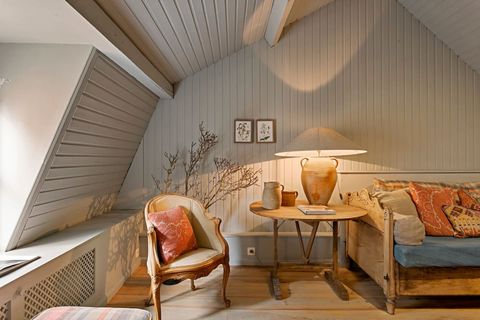 Leuke zithoek met authentieke inrichting