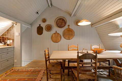 Details of dining room area