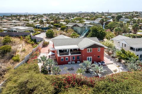 Backside of the house with view on the island.