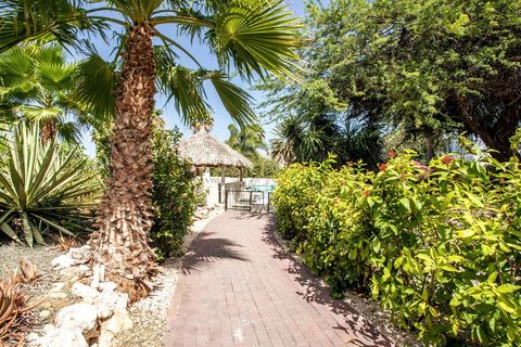 Path leading to the shared pool.