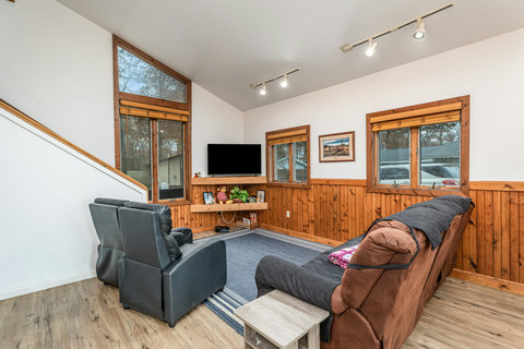 Living Room with high speed internet and streaming smart tv