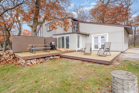 Deck with gas grill and picnic table