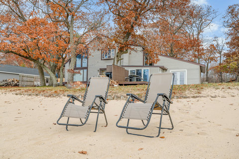Sand and fire pit