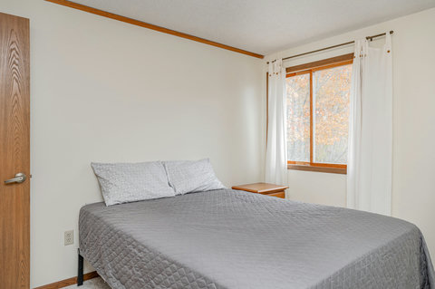 bedroom 2 with queen bed