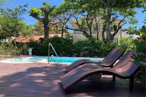 Deck da área de Piscina