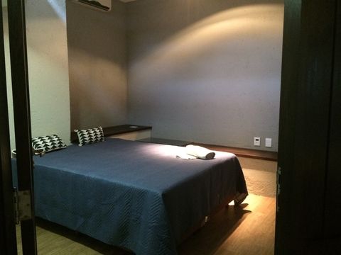 Quarto com TV 32" | Ar Condicionado 