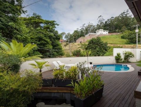 Piscina em conjunto com a Área Verde