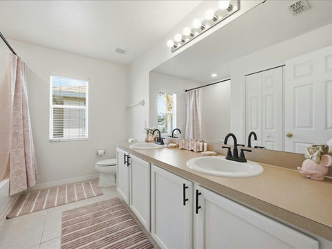 33-260311_101CypressPointeCt_30