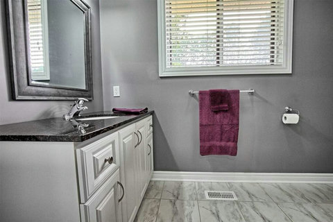 Master bedroom ensuite