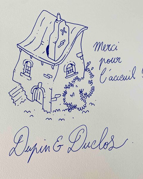 « Le livre dort »