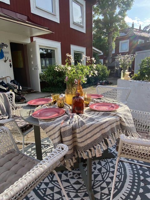 Another dining area