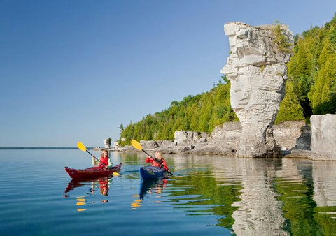 Kayaking Bruce Peninsula 