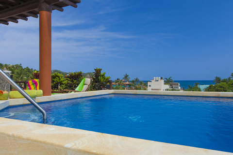 Common rooftop deck and pool