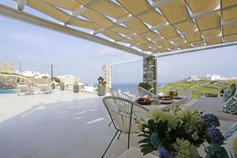 The outdoor lounge 3