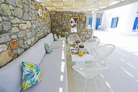 The outdoor lounge