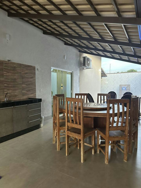 20241219_212207502_iOS