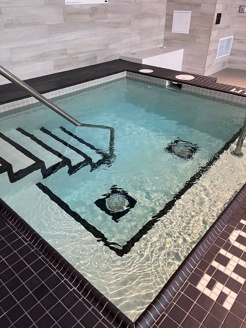 Wellness Centre - Hot Tub