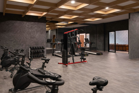 Our fully-equipped gym awaits! Enjoy a variety of weights and cardio machines, ideal for those who love staying active and maintaining a healthy lifestyle.