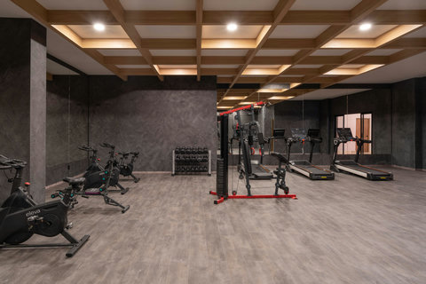 Stay active in our fully-equipped gym! With a wide range of weights and cardio machines, it’s perfect for fitness enthusiasts looking to maintain their routine while traveling.