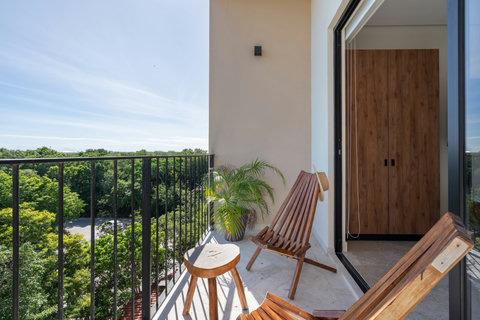 Enjoy the master bedroom’s cozy balcony with breathtaking natural views—perfect for sipping your morning coffee, unwinding after a long day, or simply soaking in the serene surroundings.