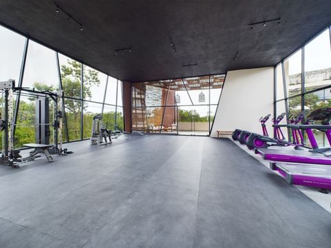 Here you can appreciate the sheer size of the fitness center. The space is absolutely massive and with brand new amenities and machines all around.